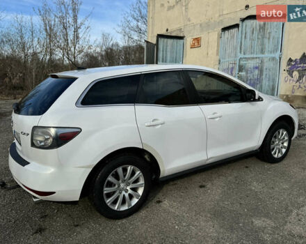 Білий Мазда СХ-7, об'ємом двигуна 2.49 л та пробігом 350 тис. км за 8200 $, фото 8 на Automoto.ua