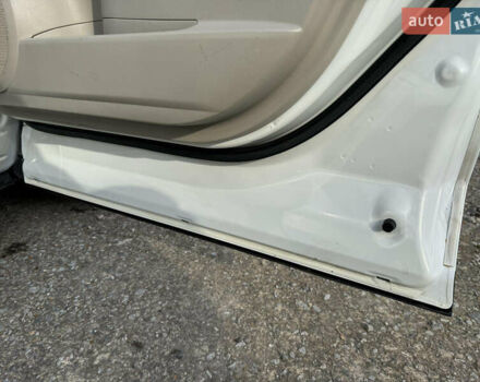 Білий Мазда СХ-7, об'ємом двигуна 2.49 л та пробігом 350 тис. км за 8200 $, фото 31 на Automoto.ua