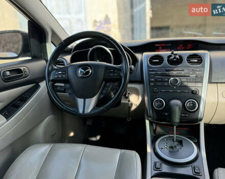 Білий Мазда СХ-7, об'ємом двигуна 2.49 л та пробігом 350 тис. км за 8200 $, фото 41 на Automoto.ua
