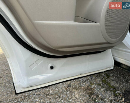 Білий Мазда СХ-7, об'ємом двигуна 2.49 л та пробігом 350 тис. км за 8200 $, фото 22 на Automoto.ua