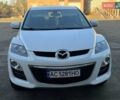 Белый Мазда СХ-7, объемом двигателя 2.2 л и пробегом 180 тыс. км за 11000 $, фото 24 на Automoto.ua