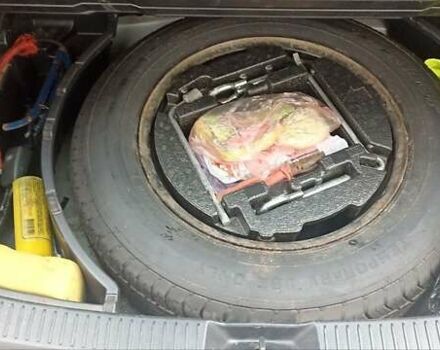 Белый Мазда СХ-7, объемом двигателя 2.26 л и пробегом 193 тыс. км за 8500 $, фото 27 на Automoto.ua