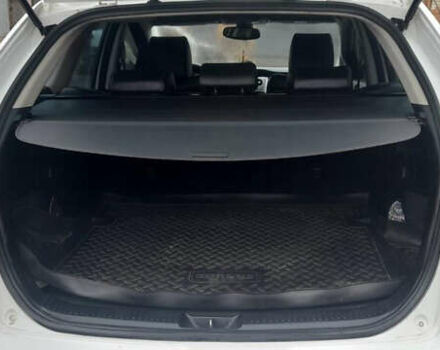 Белый Мазда СХ-7, объемом двигателя 2.26 л и пробегом 165 тыс. км за 8700 $, фото 17 на Automoto.ua