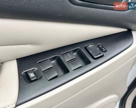 Білий Мазда СХ-7, об'ємом двигуна 2.5 л та пробігом 165 тис. км за 8700 $, фото 11 на Automoto.ua