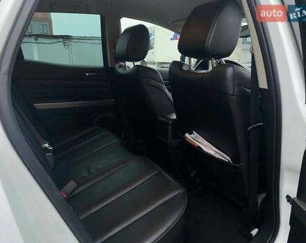 Білий Мазда СХ-7, об'ємом двигуна 2.3 л та пробігом 218 тис. км за 7990 $, фото 28 на Automoto.ua