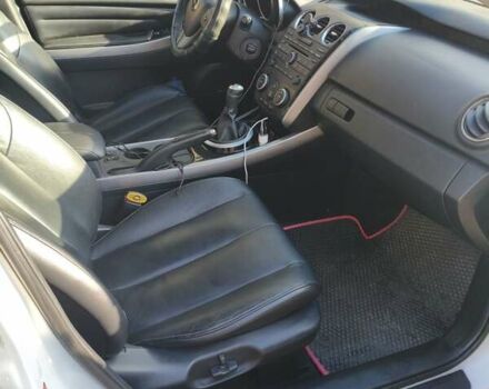 Білий Мазда СХ-7, об'ємом двигуна 2.2 л та пробігом 255 тис. км за 10500 $, фото 11 на Automoto.ua