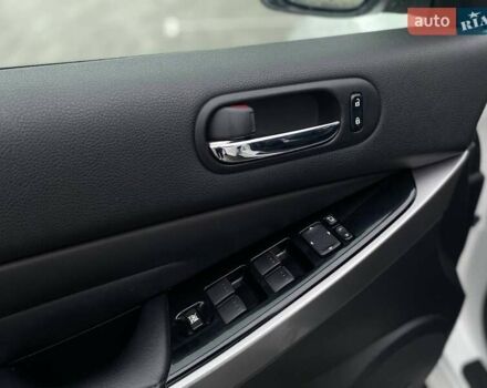 Білий Мазда СХ-7, об'ємом двигуна 2.3 л та пробігом 218 тис. км за 7990 $, фото 19 на Automoto.ua