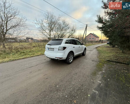 Белый Мазда СХ-7, объемом двигателя 2.18 л и пробегом 229 тыс. км за 10500 $, фото 9 на Automoto.ua