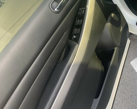 Белый Мазда СХ-7, объемом двигателя 2.2 л и пробегом 185 тыс. км за 9500 $, фото 3 на Automoto.ua