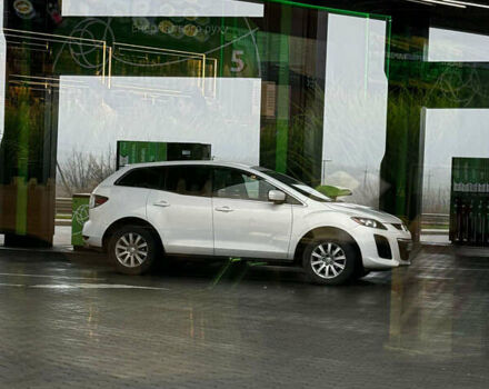 Белый Мазда СХ-7, объемом двигателя 2.49 л и пробегом 301 тыс. км за 7800 $, фото 12 на Automoto.ua