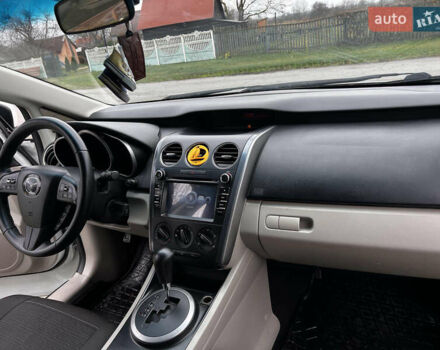 Білий Мазда СХ-7, об'ємом двигуна 2.49 л та пробігом 247 тис. км за 9300 $, фото 19 на Automoto.ua