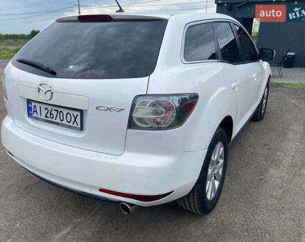 Белый Мазда СХ-7, объемом двигателя 2.2 л и пробегом 230 тыс. км за 9500 $, фото 3 на Automoto.ua