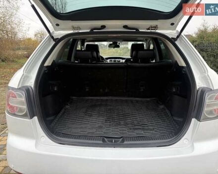 Белый Мазда СХ-7, объемом двигателя 2.49 л и пробегом 151 тыс. км за 10900 $, фото 8 на Automoto.ua