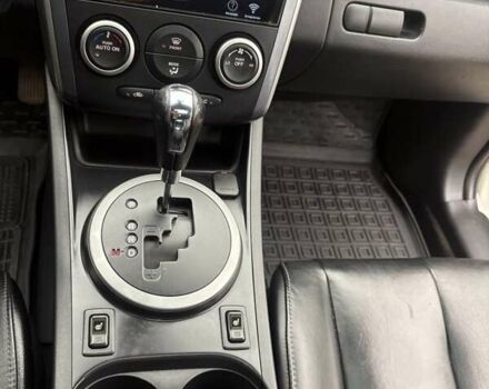 Белый Мазда СХ-7, объемом двигателя 2.49 л и пробегом 151 тыс. км за 10900 $, фото 21 на Automoto.ua