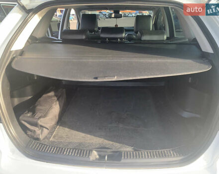 Белый Мазда СХ-7, объемом двигателя 2.2 л и пробегом 185 тыс. км за 9700 $, фото 13 на Automoto.ua