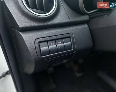 Білий Мазда СХ-7, об'ємом двигуна 2.3 л та пробігом 218 тис. км за 7990 $, фото 30 на Automoto.ua