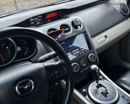 Білий Мазда СХ-7, об'ємом двигуна 2.5 л та пробігом 169 тис. км за 10000 $, фото 4 на Automoto.ua