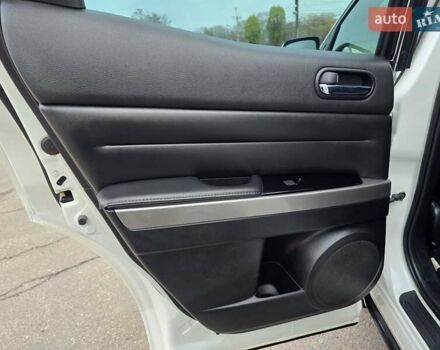 Білий Мазда СХ-7, об'ємом двигуна 2.26 л та пробігом 187 тис. км за 7200 $, фото 23 на Automoto.ua