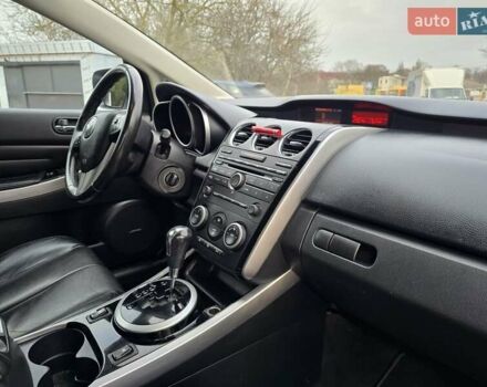 Білий Мазда СХ-7, об'ємом двигуна 2.26 л та пробігом 187 тис. км за 7200 $, фото 39 на Automoto.ua