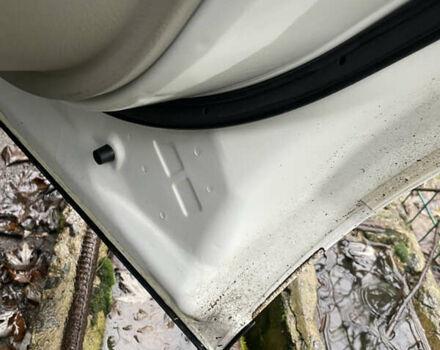 Белый Мазда СХ-7, объемом двигателя 2.49 л и пробегом 301 тыс. км за 7800 $, фото 20 на Automoto.ua