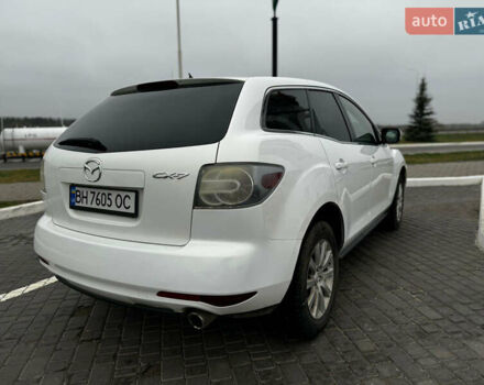 Белый Мазда СХ-7, объемом двигателя 2.49 л и пробегом 301 тыс. км за 7800 $, фото 13 на Automoto.ua