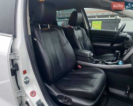 Білий Мазда СХ-7, об'ємом двигуна 2.3 л та пробігом 218 тис. км за 7990 $, фото 26 на Automoto.ua