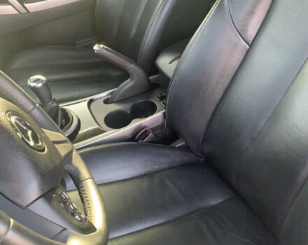 Белый Мазда СХ-7, объемом двигателя 2.2 л и пробегом 185 тыс. км за 9500 $, фото 11 на Automoto.ua