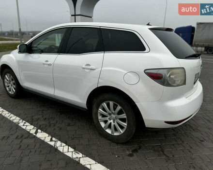 Белый Мазда СХ-7, объемом двигателя 2.49 л и пробегом 301 тыс. км за 7800 $, фото 10 на Automoto.ua