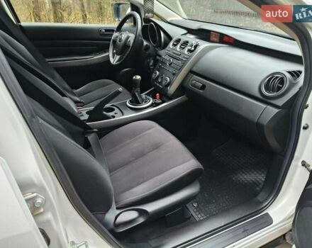 Белый Мазда СХ-7, объемом двигателя 2.18 л и пробегом 168 тыс. км за 10600 $, фото 27 на Automoto.ua