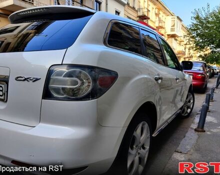 Белый Мазда СХ-7, объемом двигателя 2.3 л и пробегом 173 тыс. км за 9500 $, фото 8 на Automoto.ua