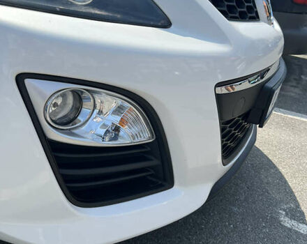 Белый Мазда СХ-7, объемом двигателя 2.2 л и пробегом 230 тыс. км за 8900 $, фото 11 на Automoto.ua