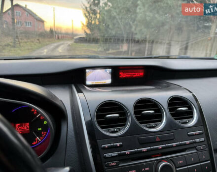 Белый Мазда СХ-7, объемом двигателя 2.18 л и пробегом 229 тыс. км за 10500 $, фото 28 на Automoto.ua