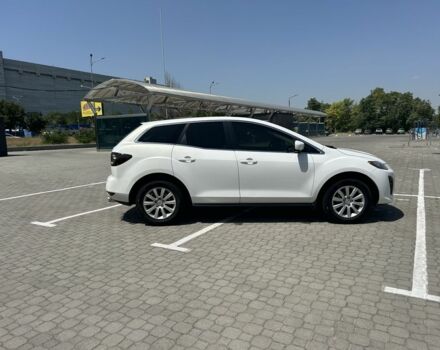 Белый Мазда СХ-7, объемом двигателя 2.5 л и пробегом 213 тыс. км за 7999 $, фото 2 на Automoto.ua