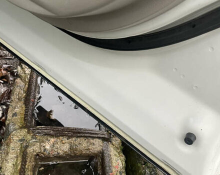 Белый Мазда СХ-7, объемом двигателя 2.49 л и пробегом 301 тыс. км за 7800 $, фото 21 на Automoto.ua