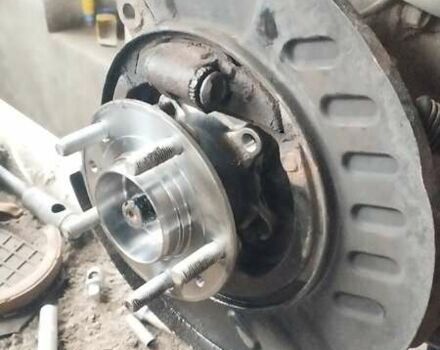 Черный Мазда СХ-7, объемом двигателя 2.3 л и пробегом 160 тыс. км за 7300 $, фото 6 на Automoto.ua