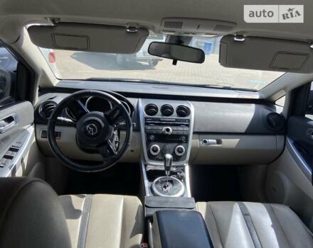 Черный Мазда СХ-7, объемом двигателя 2.3 л и пробегом 313 тыс. км за 5000 $, фото 3 на Automoto.ua