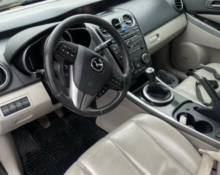 Чорний Мазда СХ-7, об'ємом двигуна 2.2 л та пробігом 140 тис. км за 9500 $, фото 6 на Automoto.ua