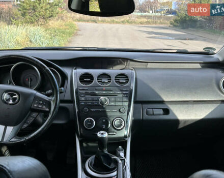 Черный Мазда СХ-7, объемом двигателя 2.2 л и пробегом 211 тыс. км за 9950 $, фото 11 на Automoto.ua