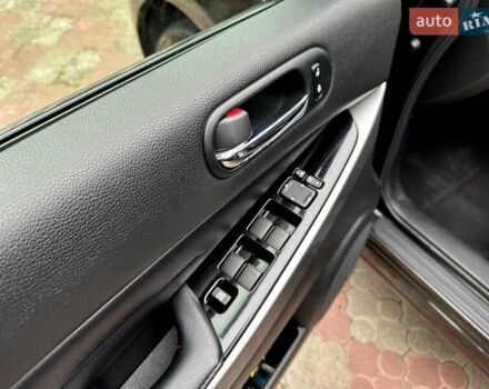 Чорний Мазда СХ-7, об'ємом двигуна 2.2 л та пробігом 249 тис. км за 10500 $, фото 24 на Automoto.ua