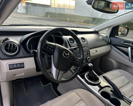 Черный Мазда СХ-7, объемом двигателя 2.18 л и пробегом 198 тыс. км за 10199 $, фото 26 на Automoto.ua