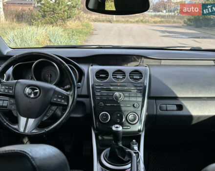 Черный Мазда СХ-7, объемом двигателя 2.2 л и пробегом 211 тыс. км за 9950 $, фото 7 на Automoto.ua