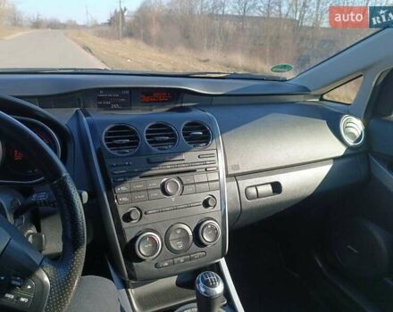 Черный Мазда СХ-7, объемом двигателя 2.2 л и пробегом 215 тыс. км за 10500 $, фото 5 на Automoto.ua