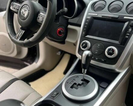 Красный Мазда СХ-7, объемом двигателя 2.3 л и пробегом 179 тыс. км за 7800 $, фото 21 на Automoto.ua