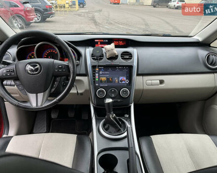 Червоний Мазда СХ-7, об'ємом двигуна 2.18 л та пробігом 303 тис. км за 8500 $, фото 7 на Automoto.ua