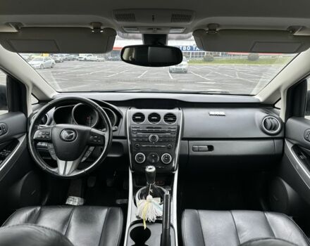 Серый Мазда СХ-7, объемом двигателя 2.2 л и пробегом 180 тыс. км за 10500 $, фото 5 на Automoto.ua