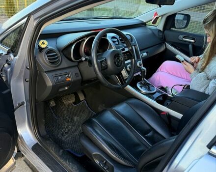 Серый Мазда СХ-7, объемом двигателя 2.3 л и пробегом 250 тыс. км за 5900 $, фото 3 на Automoto.ua