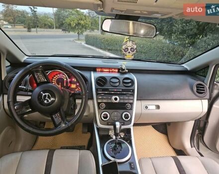 Серый Мазда СХ-7, объемом двигателя 2.26 л и пробегом 175 тыс. км за 5850 $, фото 3 на Automoto.ua