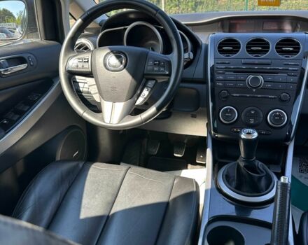 Серый Мазда СХ-7, объемом двигателя 2.2 л и пробегом 185 тыс. км за 8900 $, фото 5 на Automoto.ua