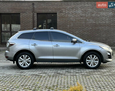 Серый Мазда СХ-7, объемом двигателя 2.2 л и пробегом 233 тыс. км за 10500 $, фото 9 на Automoto.ua