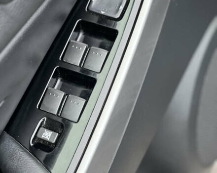 Серый Мазда СХ-7, объемом двигателя 2.18 л и пробегом 240 тыс. км за 11000 $, фото 15 на Automoto.ua